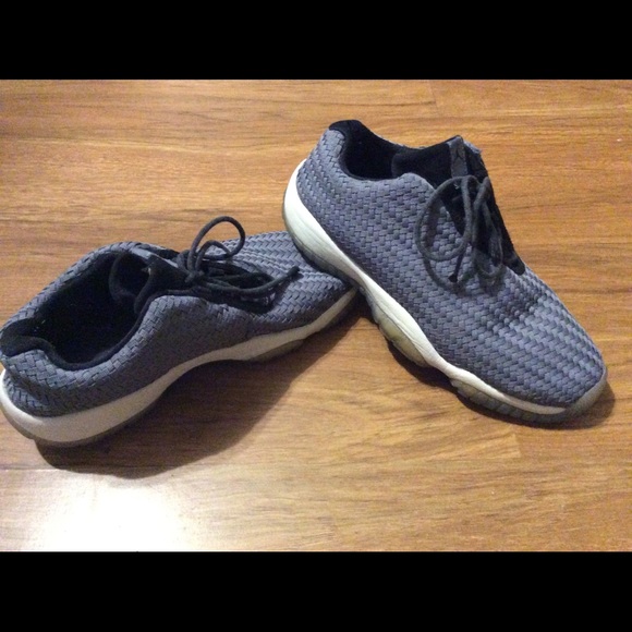 Jordan future cool grey Gs size